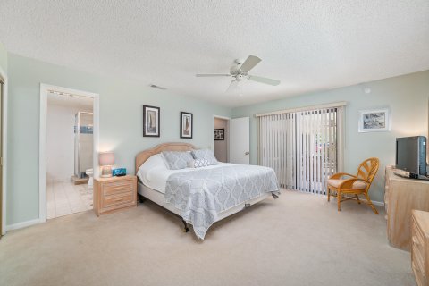 Casa en venta en Palm City, Florida, 3 dormitorios, 225.2 m2 № 1121034 - foto 28