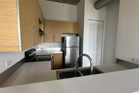 Condominio en venta en Miami, Florida, 1 dormitorio, 76.83 m2 № 1412191 - foto 5