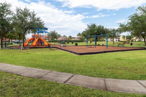 Condo in Homestead, Florida, 2 bedrooms  № 1147591 - photo 26