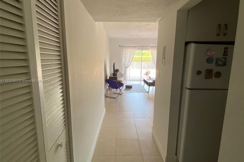 Copropriété à vendre à Hallandale Beach, Floride: 1 chambre, 62.24 m2 № 1292957 - photo 5