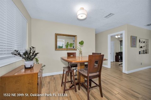 Villa ou maison à vendre à Oakland Park, Floride: 3 chambres, 101.45 m2 № 1132091 - photo 10