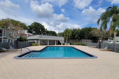 Copropriété à vendre à Plantation, Floride: 2 chambres, 101.45 m2 № 1178865 - photo 20