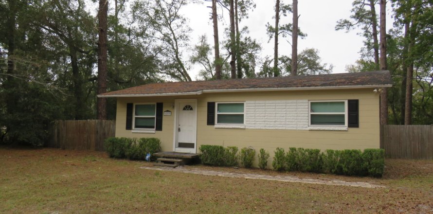 House in Jacksonville, Florida 3 bedrooms, 84.73 sq.m. № 885683