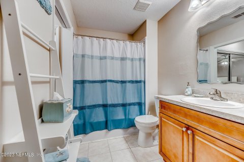 Condominio en alquiler en Jacksonville Beach, Florida, 2 dormitorios, 107.4 m2 № 885685 - foto 19