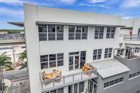 Copropriété à vendre à Fort Lauderdale, Floride: 2 chambres, 194.91 m2 № 1103156 - photo 27