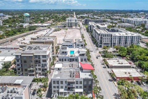 Condo in Fort Lauderdale, Florida, 2 bedrooms  № 1103156 - photo 3