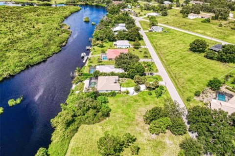 Terreno en venta en Punta Gorda, Florida № 1381232 - foto 14