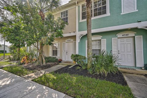 Townhouse in Bradenton, Florida 2 bedrooms, 100.33 sq.m. № 1381176 - photo 4