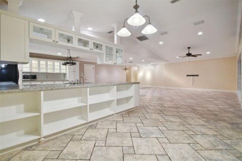 Villa ou maison à vendre à Tampa, Floride: 3 chambres, 192.77 m2 № 1349883 - photo 9