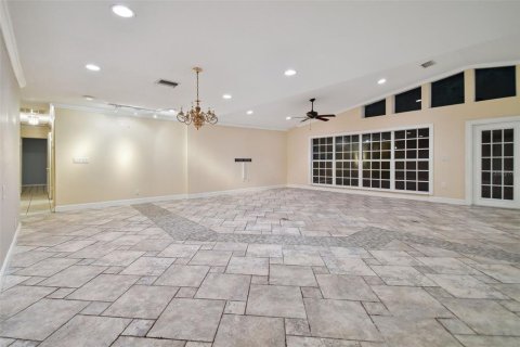 House in Tampa, Florida 3 bedrooms, 192.77 sq.m. № 1349883 - photo 5