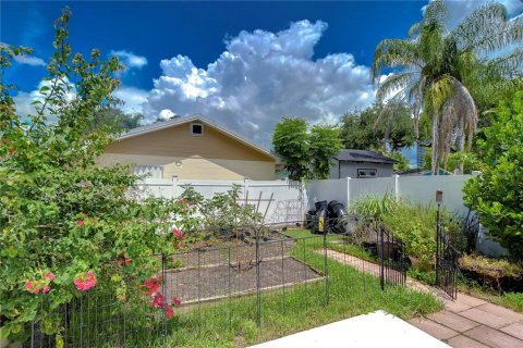 Casa en venta en Tampa, Florida, 3 dormitorios, 117.71 m2 № 1347300 - foto 29