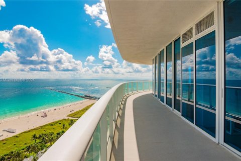 Copropriété à vendre à Miami Beach, Floride: 5 chambres, 406.73 m2 № 944378 - photo 5