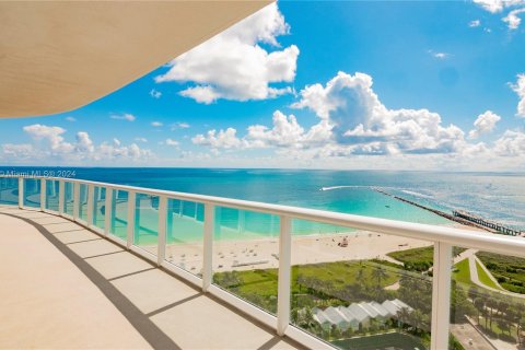 Copropriété à vendre à Miami Beach, Floride: 5 chambres, 406.73 m2 № 944378 - photo 4