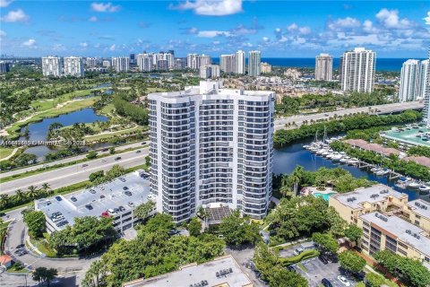 Condo in Aventura, Florida, 2 bedrooms  № 1239161 - photo 2