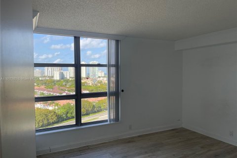 Condominio en venta en Aventura, Florida, 2 dormitorios, 126.44 m2 № 1239161 - foto 13