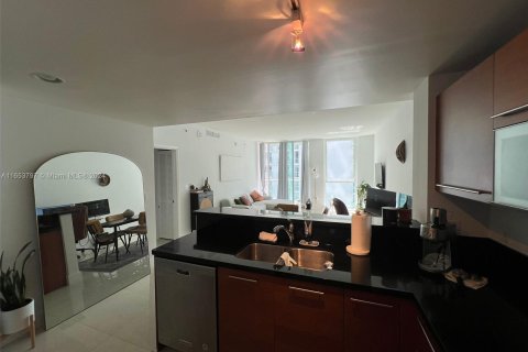 Copropriété à louer à Miami, Floride: 1 chambre, 74.88 m2 № 1358451 - photo 2