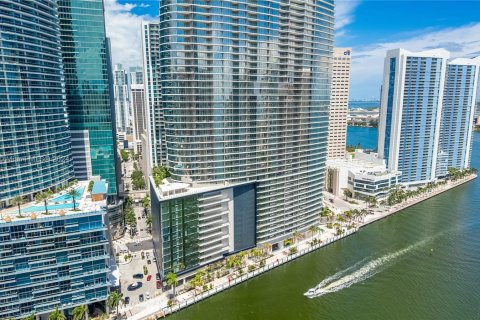 Condo in Miami, Florida, 1 bedroom  № 1358452 - photo 13