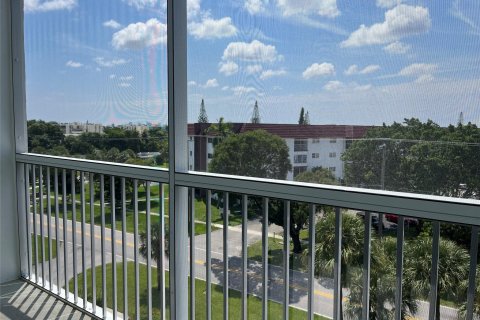 Condo in Lauderhill, Florida, 1 bedroom  № 711342 - photo 27