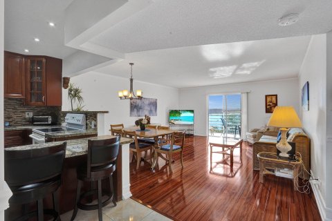 Condominio en venta en Lauderhill, Florida, 1 dormitorio, 88.63 m2 № 711342 - foto 12