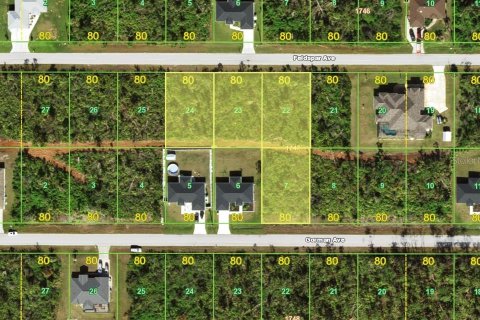 Terreno en venta en Port Charlotte, Florida № 1125361 - foto 1