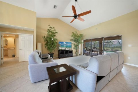 Villa ou maison à vendre à Punta Gorda, Floride: 3 chambres, 210.33 m2 № 1342593 - photo 4