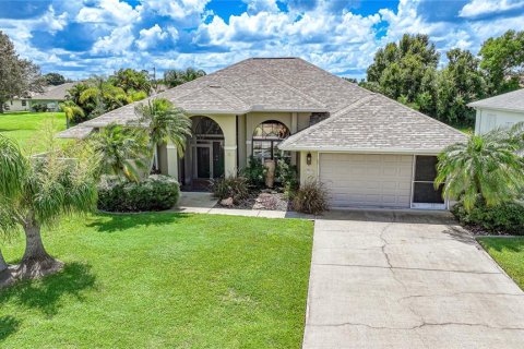 Villa ou maison à vendre à Punta Gorda, Floride: 3 chambres, 210.33 m2 № 1342593 - photo 1