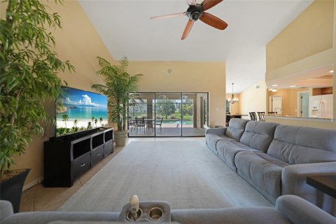 Villa ou maison à vendre à Punta Gorda, Floride: 3 chambres, 210.33 m2 № 1342593 - photo 5