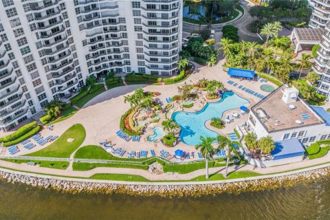 Condominio en venta en Aventura, Florida, 2 dormitorios, 109.72 m2 № 1181187 - foto 4