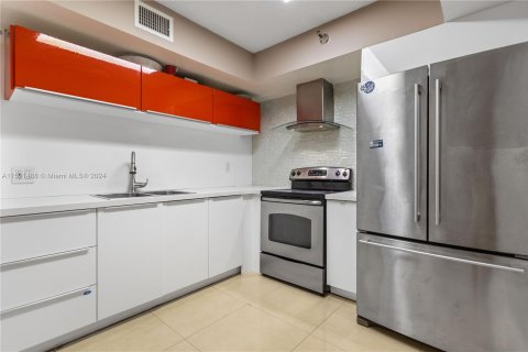 Copropriété à vendre à Aventura, Floride: 2 chambres, 109.72 m2 № 1181187 - photo 10