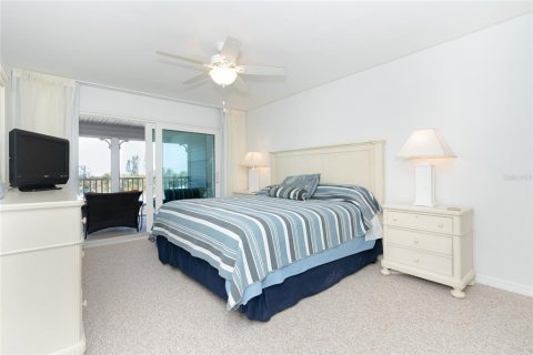 Condo in Placida, Florida, 2 bedrooms  № 1013187 - photo 17