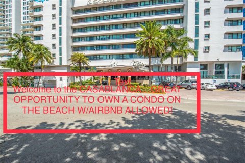 Condominio en venta en Miami Beach, Florida, 39.95 m2 № 949513 - foto 1