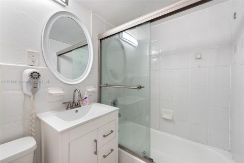 Condominio en venta en Miami Beach, Florida, 39.95 m2 № 949513 - foto 12