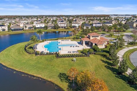 Casa en venta en Kissimmee, Florida, 3 dormitorios, 217.21 m2 № 1349068 - foto 9