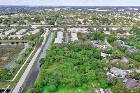 Terreno en venta en Davie, Florida № 1384128 - foto 12