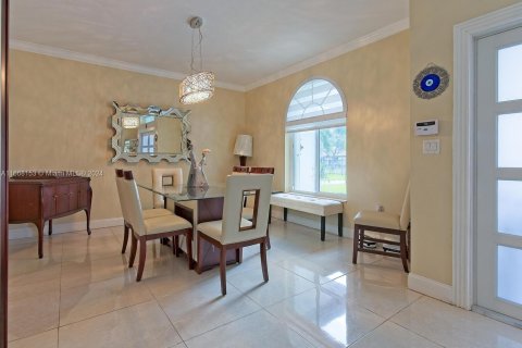 Casa en venta en Miami, Florida, 4 dormitorios, 247.86 m2 № 1384126 - foto 11