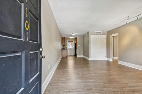 Copropriété à vendre à Tampa, Floride: 2 chambres, 79.71 m2 № 1352829 - photo 3