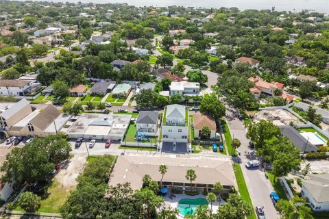 Copropriété à vendre à Tampa, Floride: 2 chambres, 79.71 m2 № 1352829 - photo 29