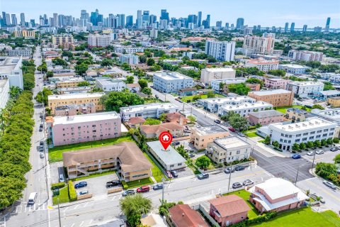 Immobilier commercial à vendre à Miami, Floride: 175.59 m2 № 1379026 - photo 18