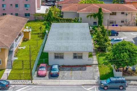 Immobilier commercial à vendre à Miami, Floride: 175.59 m2 № 1379026 - photo 26