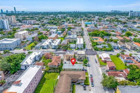 Propiedad comercial en venta en Miami, Florida, 175.59 m2 № 1379026 - foto 20