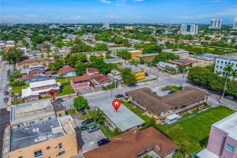 Commercial property in Miami, Florida 175.59 sq.m. № 1379026 - photo 24