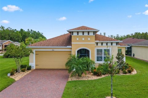 Villa ou maison à vendre à Kissimmee, Floride: 3 chambres, 158.4 m2 № 1339295 - photo 1