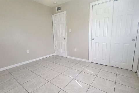 House in Orlando, Florida 3 bedrooms, 111.48 sq.m. № 1353520 - photo 21