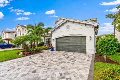 House in Naples, Florida 5 bedrooms, 325.9 sq.m. № 1352373 - photo 2