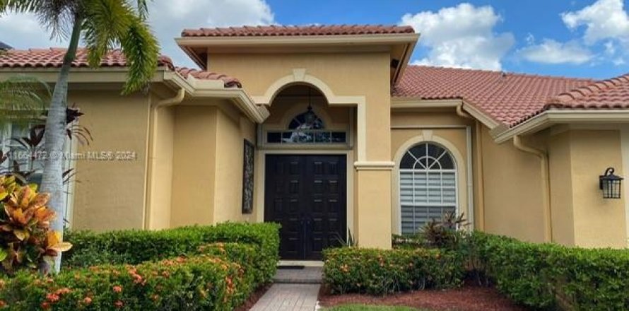 Villa ou maison à Weston, Floride 4 chambres, 280.1 m2 № 1375981