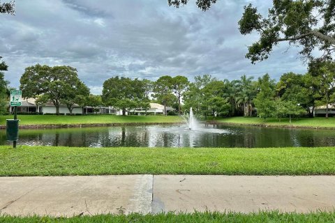 Adosado en venta en Palm Beach Gardens, Florida, 2 dormitorios, 111.48 m2 № 1228727 - foto 3