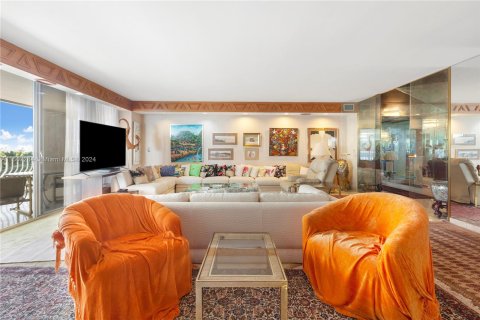 Condominio en venta en Bal Harbour, Florida, 3 dormitorios, 310.29 m2 № 925047 - foto 6
