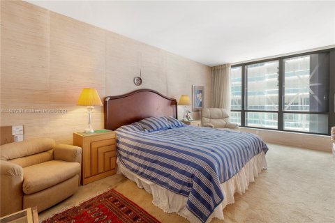 Condo in Bal Harbour, Florida, 3 bedrooms  № 925047 - photo 13