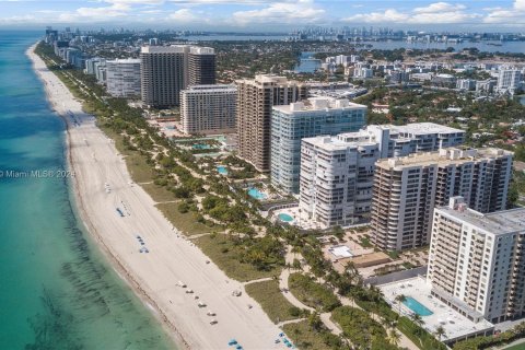 Copropriété à vendre à Bal Harbour, Floride: 3 chambres, 310.29 m2 № 925047 - photo 22