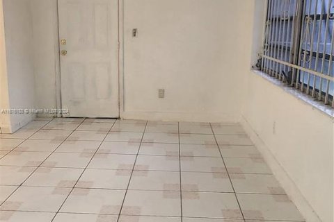 Casa en venta en Miami, Florida, 3 dormitorios, 130.62 m2 № 1401453 - foto 15